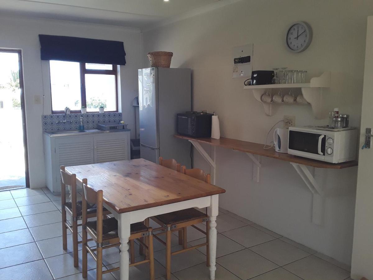 Apartamento Mclaren Self Catering Gansbaai Exterior foto